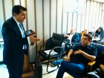 mmediate loading With live surgery and live prosthetic